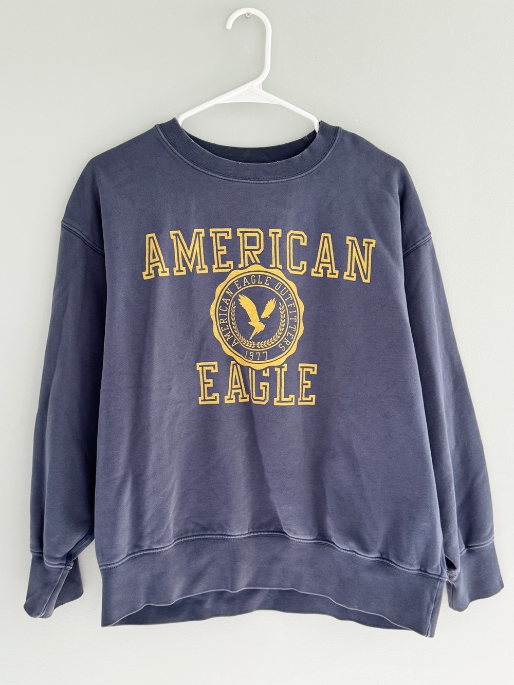 American Eagle Navy 1977 Varsity Logo Graphic Crewneck Sweatshirt S